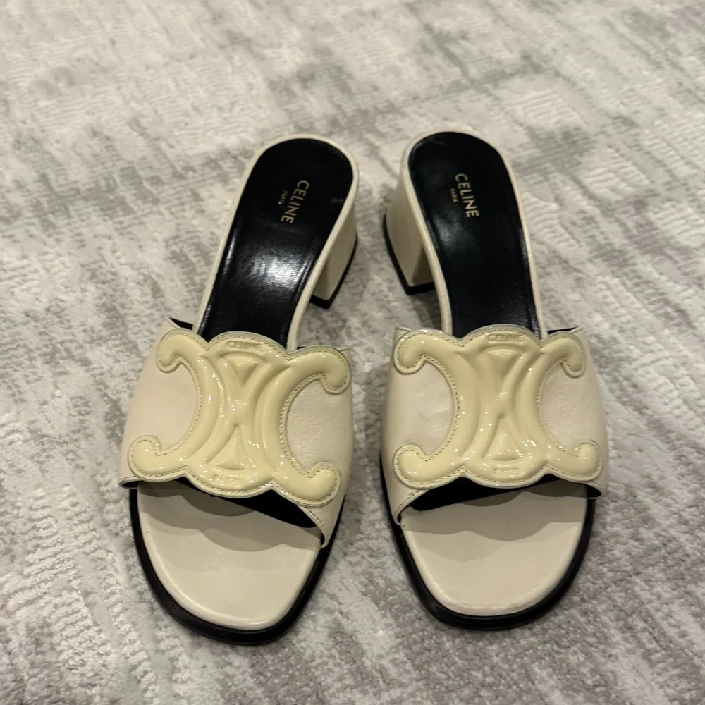 Authentic CELINE Women’s CLEMENCE MULE IN LAMBSKIN AND PATENT CALFSKIN - Picture 1 of 5